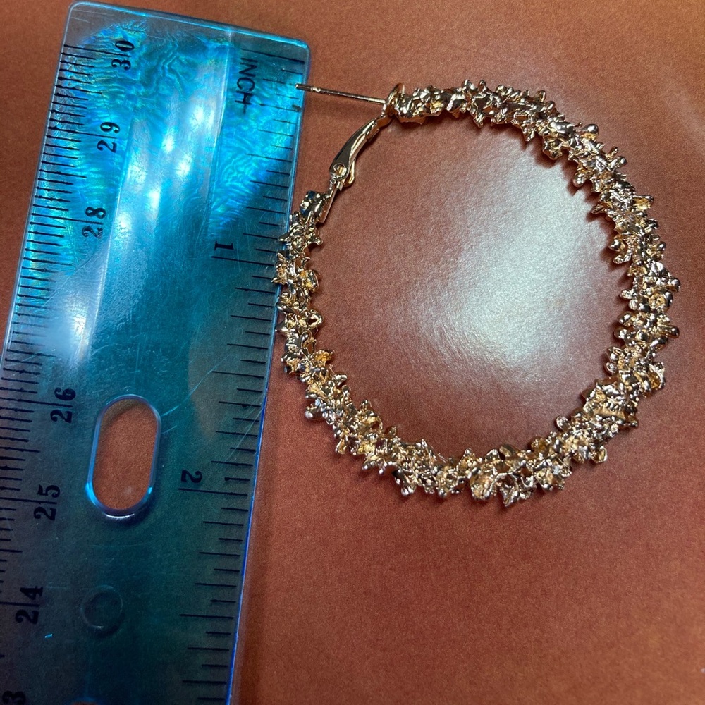 Gold Tone Hoop Earrings - Picture 4 of 4